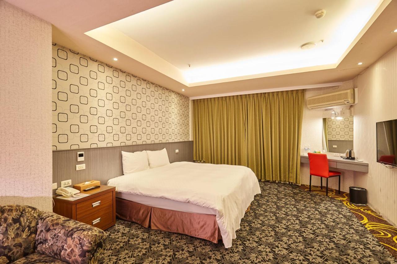友愛金色商旅golden Age Hotel Тайпей Екстериор снимка