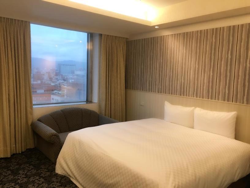 友愛金色商旅golden Age Hotel Тайпей Екстериор снимка