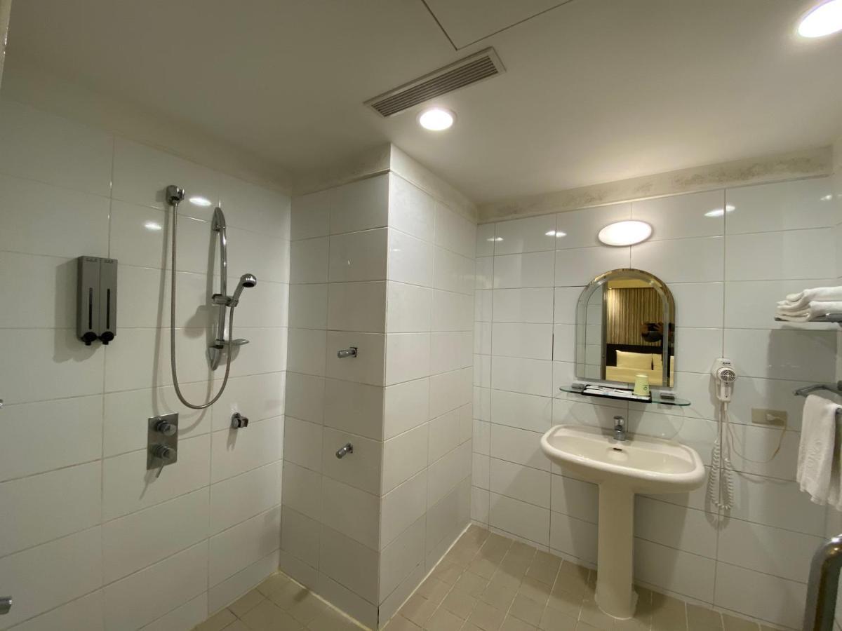 友愛金色商旅golden Age Hotel Тайпей Екстериор снимка
