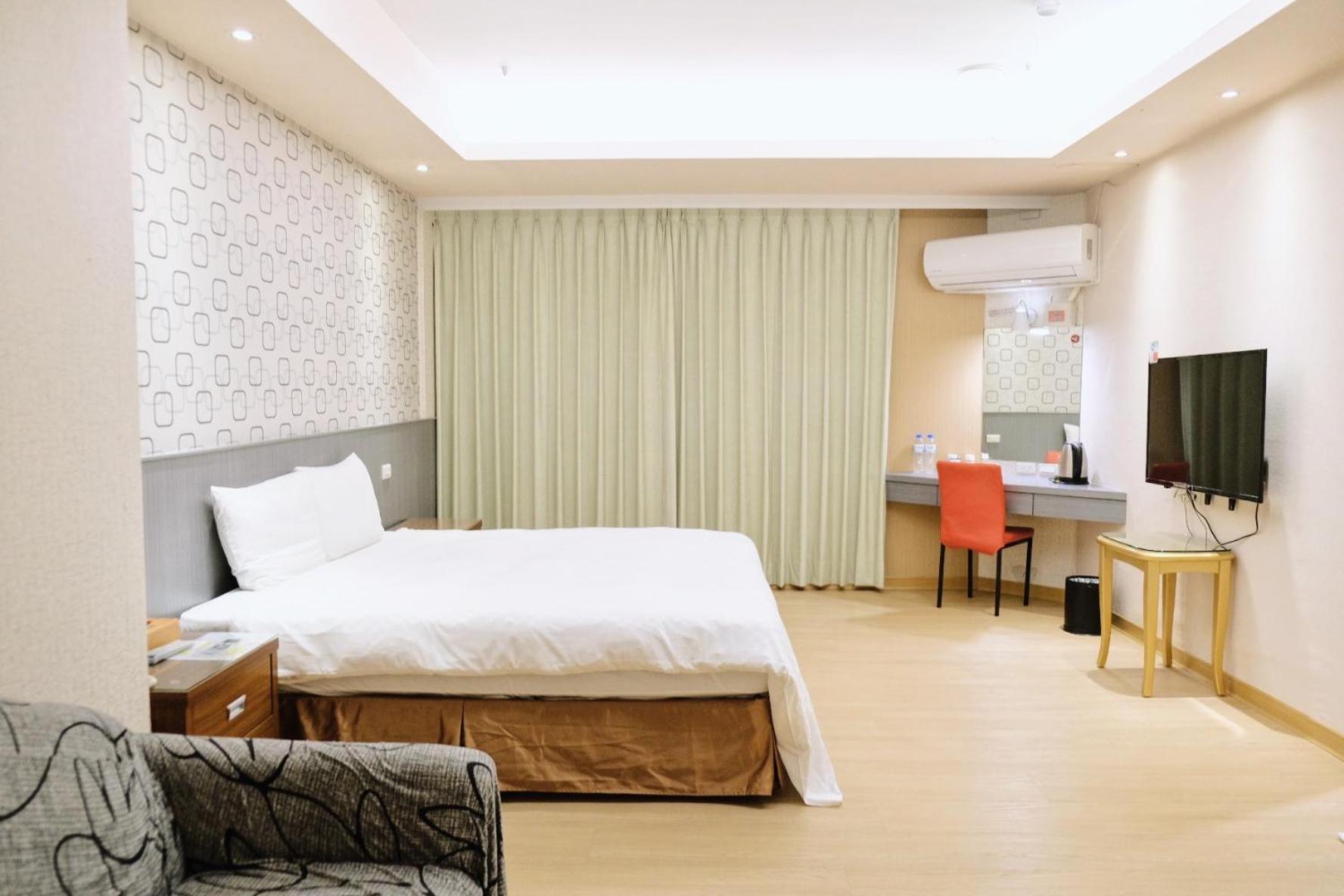 友愛金色商旅golden Age Hotel Тайпей Екстериор снимка