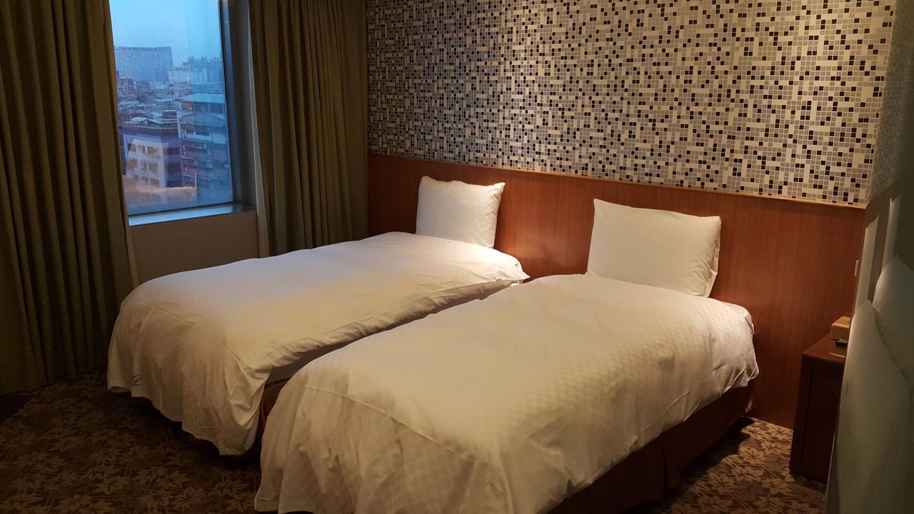 友愛金色商旅golden Age Hotel Тайпей Екстериор снимка