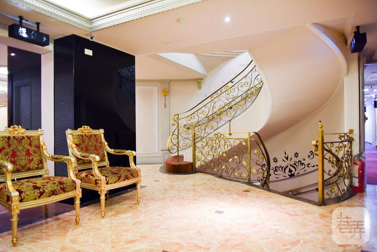 友愛金色商旅golden Age Hotel Тайпей Екстериор снимка