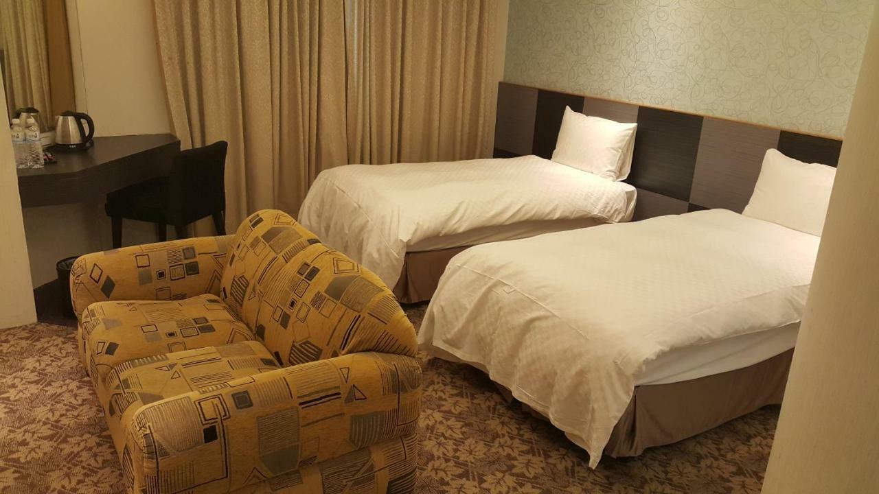 友愛金色商旅golden Age Hotel Тайпей Екстериор снимка