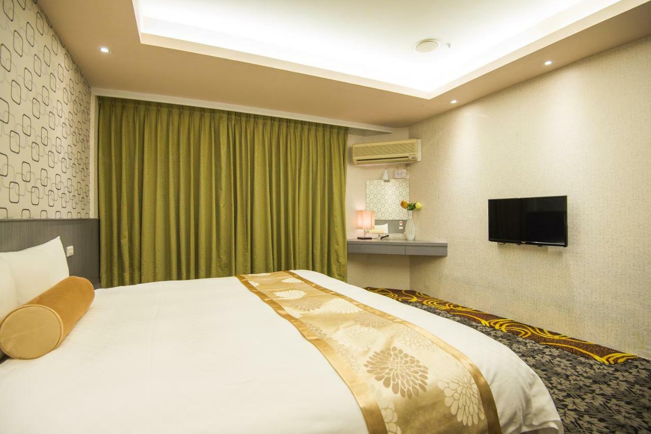 友愛金色商旅golden Age Hotel Тайпей Екстериор снимка