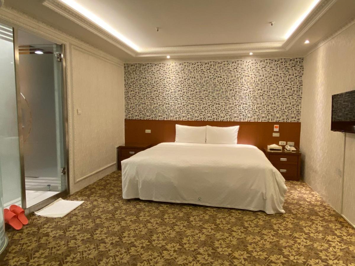 友愛金色商旅golden Age Hotel Тайпей Екстериор снимка